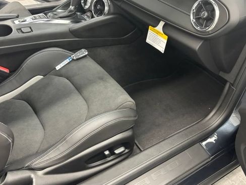 Used 2022 Chevrolet Camaro SS RWD image 33