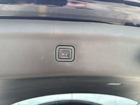 Certified 2023 Buick Enclave Essence AWD/4WD image 26