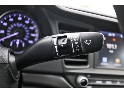 Used 2020 Hyundai Elantra SEL w/ Cargo Package (C1) FWD image 21