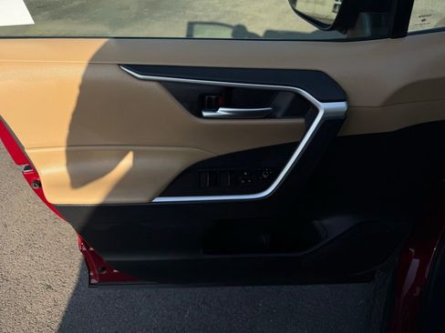 Used 2024 Toyota RAV4 XLE Premium image 20