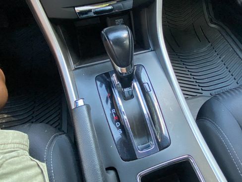 Used 2014 Honda Accord Sport image 29
