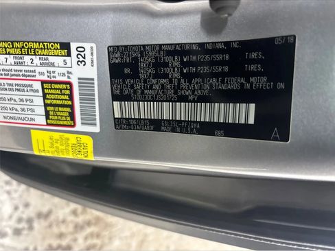 Used 2018 Toyota Sienna Limited Premium image 30