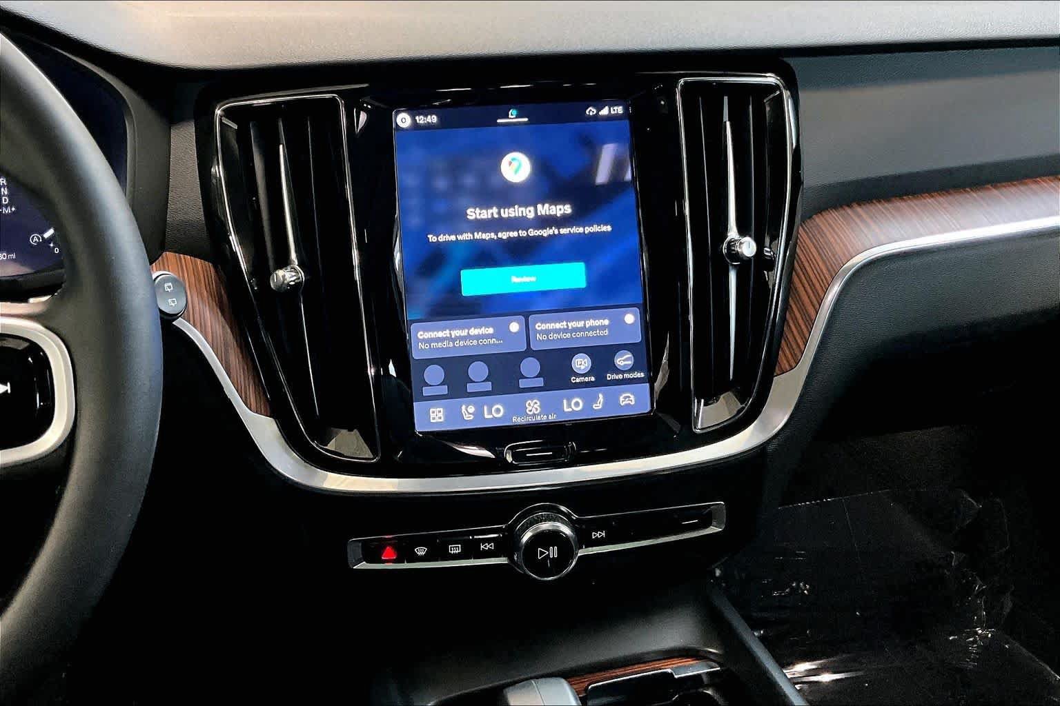 Certified 2026 Volvo V60 B5 Cross Country Plus AWD/4WD image 7
