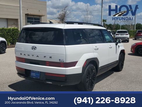 Certified 2025 Hyundai Santa Fe Calligraphy image 8