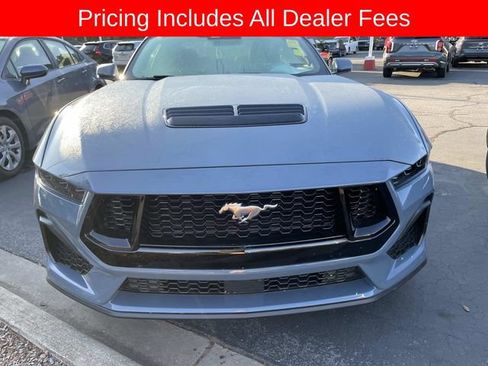 Used 2025 Ford Mustang GT Premium RWD image 13