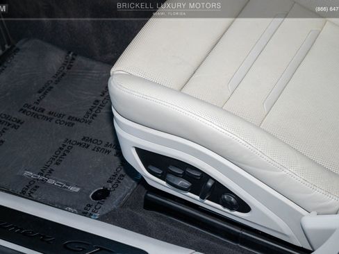 Used 2022 Porsche Panamera GTS image 59
