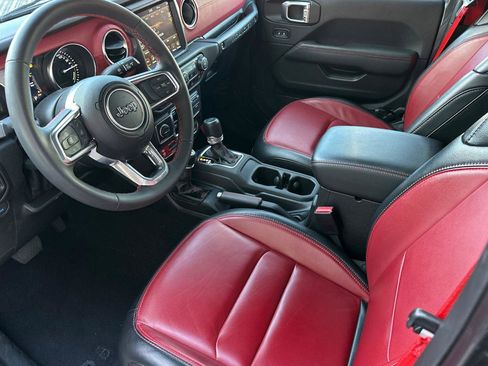 Used 2023 Jeep Wrangler Unlimited Rubicon 4xe image 7