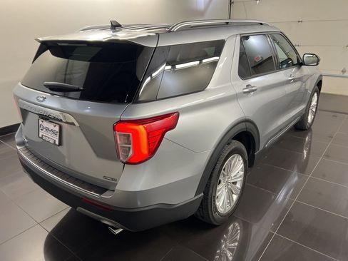 Certified 2023 Ford Explorer Limited w/ Hybrid Equipment Group 310A image 6