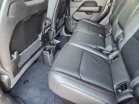 New 2025 Jeep Gladiator Rubicon image 22