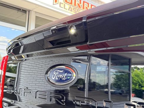 Used 2023 Ford F450 Lariat AWD/4WD image 9