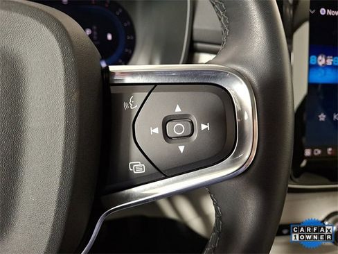 Used 2024 Volvo XC40 B5 Ultimate w/ Protection Package Premier image 21