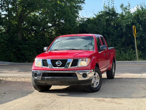 Used 2008 Nissan Frontier SE w/ SE Value Truck Pkg AWD/4WD image 1