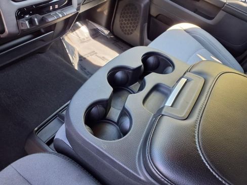 Used 2024 RAM 2500 Big Horn w/ Bed Utility Group image 23