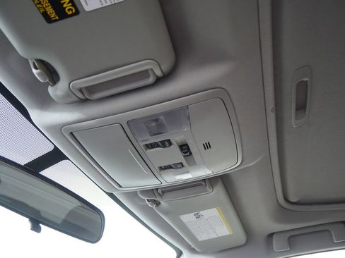 Used 2016 Toyota RAV4 XLE image 18