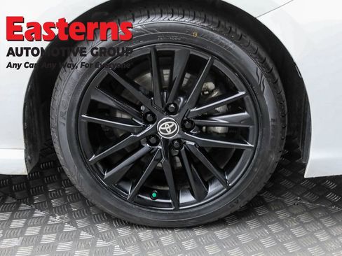 Used 2024 Toyota Camry SE w/ Cold Weather Package image 31