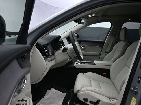 New 2026 Volvo XC90 B6 Ultra w/ Lounge Package AWD/4WD image 11