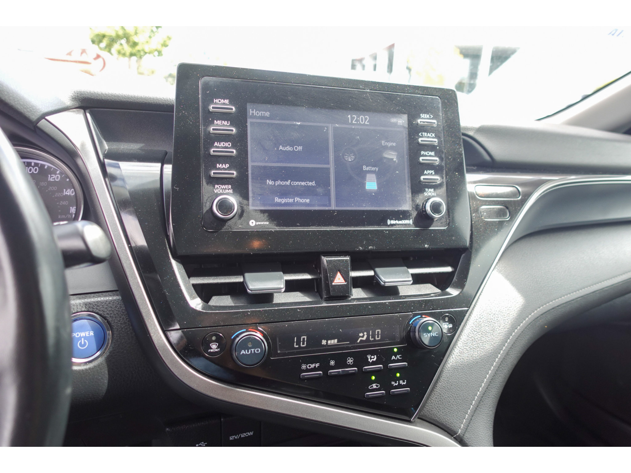 Used 2022 Toyota Camry SE FWD image 17