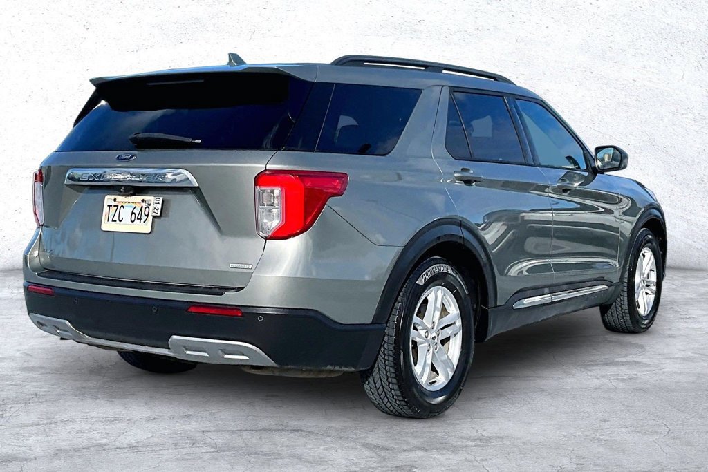 Used 2020 Ford Explorer XLT w/ Equipment Group 202A RWD image 2