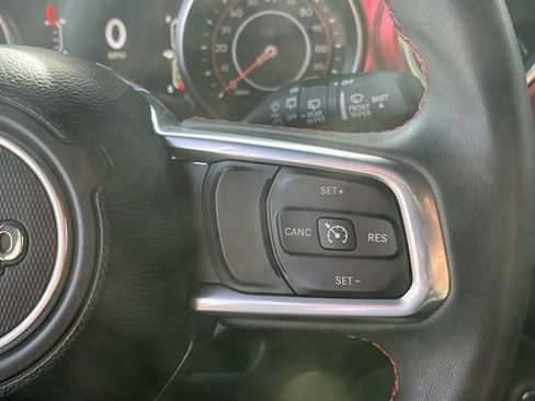 Used 2023 Jeep Wrangler Unlimited Rubicon w/ LED Lighting Group AWD/4WD image 10