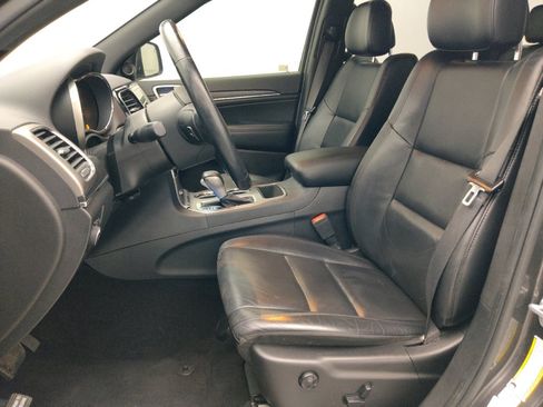 Used 2019 Jeep Grand Cherokee Limited RWD image 17