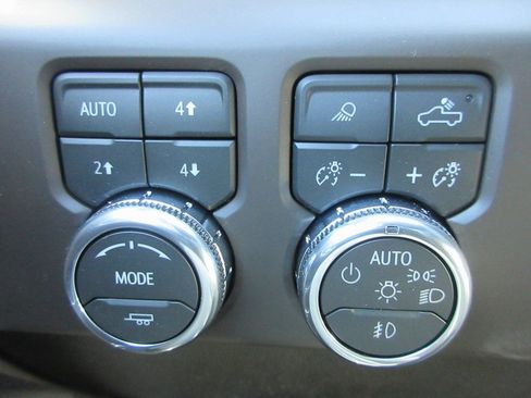 New 2026 GMC Sierra 3500 Denali w/ Denali Reserve Package image 18