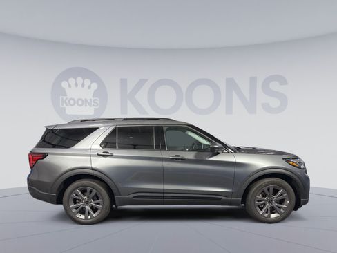New 2026 Ford Explorer Active w/ Active Comfort Package AWD/4WD image 8