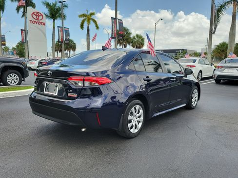 Used 2024 Toyota Corolla LE FWD image 12
