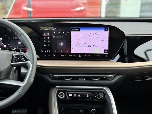 New 2025 Audi Q5 Premium image 12