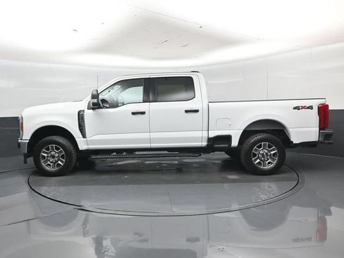 Used 2025 Ford F250 XLT AWD/4WD image 30
