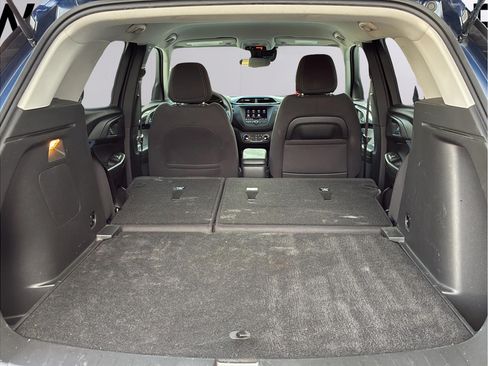 Used 2023 Chevrolet TrailBlazer LT FWD image 28
