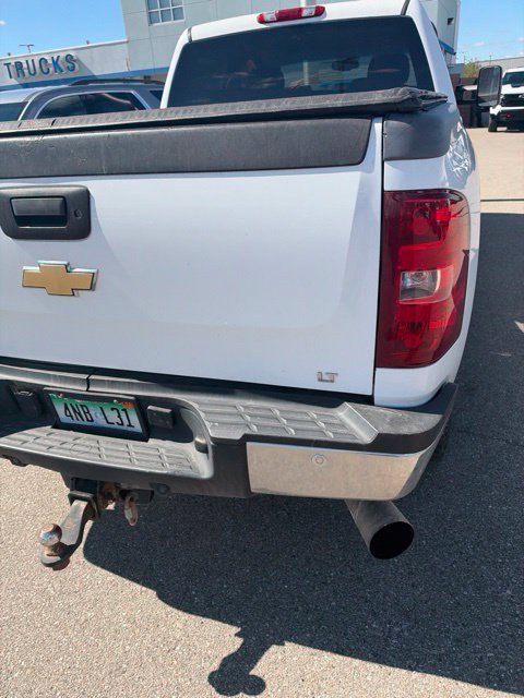 Used 2011 Chevrolet Silverado 2500 LT w/ Interior Plus Package AWD/4WD image 11