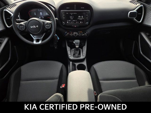 Certified 2023 Kia Soul LX w/ LX Technology Package FWD image 15
