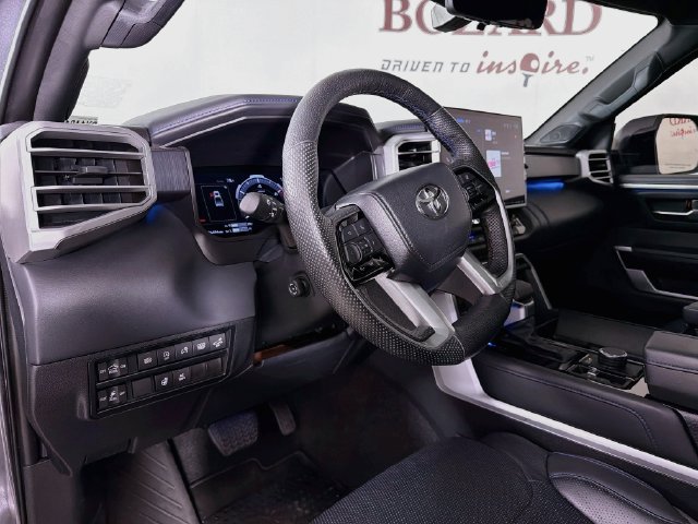Used 2024 Toyota Tundra Platinum AWD/4WD image 11