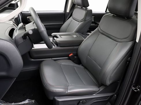 New 2025 Ford Expedition Max Active image 9