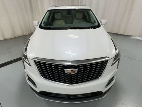 Used 2024 Cadillac XT5 Premium Luxury AWD/4WD image 3