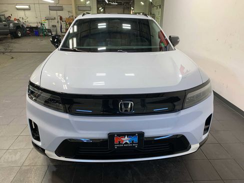 New 2026 Honda Prologue Touring image 3