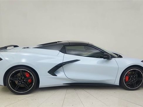 Used 2022 Chevrolet Corvette Stingray Premium Conv w/ Z51 Performance Package image 12