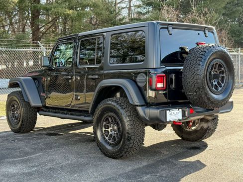 Used 2021 Jeep Wrangler Unlimited Rubicon w/ Xtreme Recon 35" Tire Package image 6