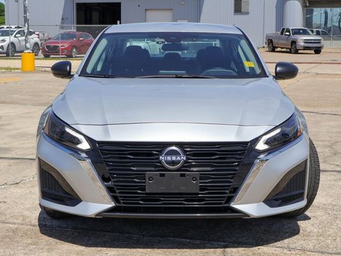 Used 2025 Nissan Altima 2.5 SV image 21