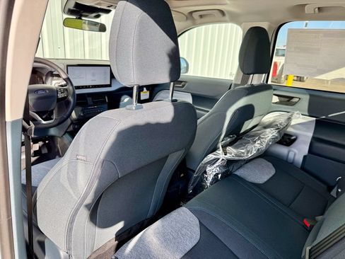 New 2025 Ford Maverick XLT w/ XLT Luxury Package FWD image 12