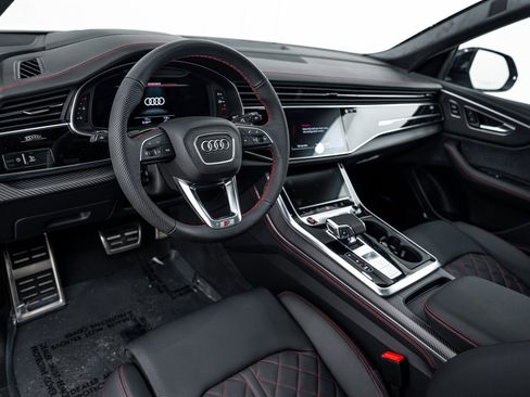 New 2026 Audi SQ8 Prestige image 8
