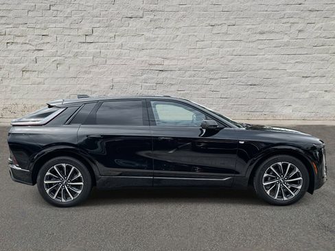 New 2025 Cadillac Lyriq Sport image 6