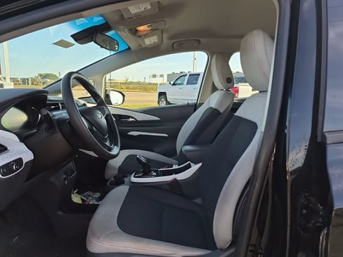 Used 2021 Chevrolet Bolt LT FWD image 11
