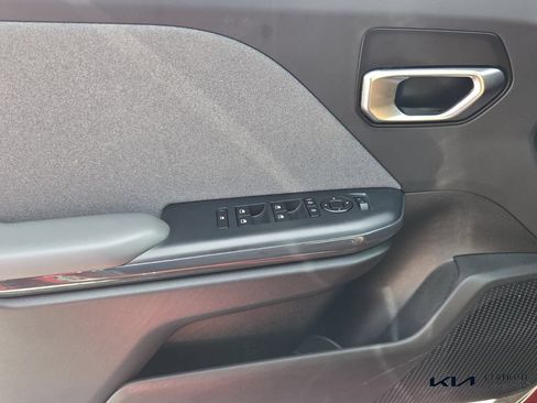 Certified 2025 Kia K4 EX FWD image 30