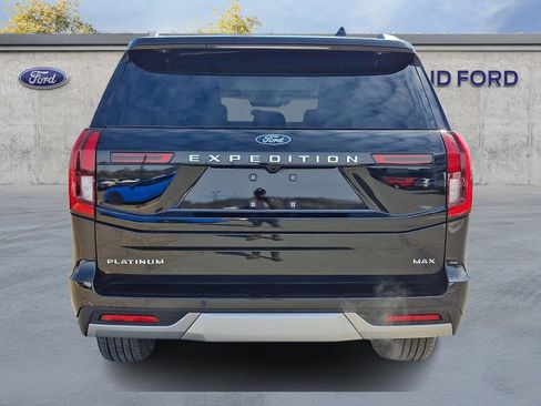 Used 2025 Ford Expedition Max Platinum w/ Driver's Package image 5