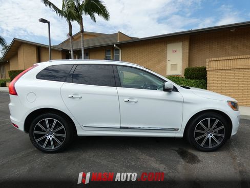 Used 2017 Volvo XC60 T5 Inscription w/ Preferred Option Package FWD image 7