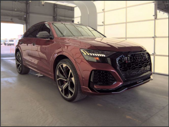 Used 2022 Audi RS Q8 w/ Black Optic Package AWD/4WD image 4