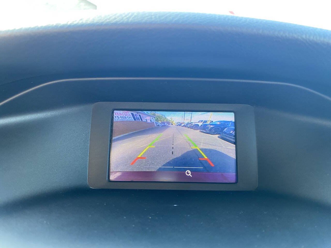 Used 2015 Ford Focus SE FWD image 28