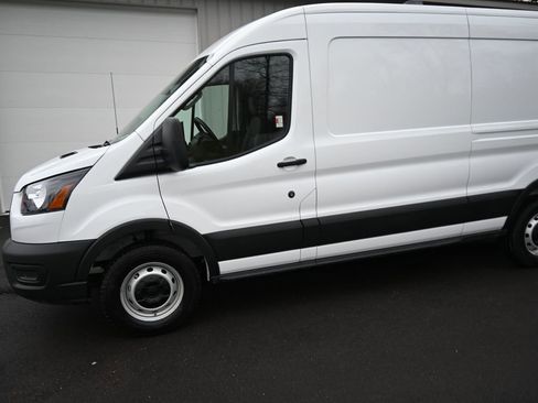 New 2026 Ford Transit 250 148 Medium Roof w/ Load Area Protection Package image 41
