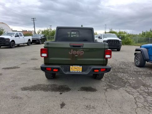 Used 2023 Jeep Gladiator Mojave AWD/4WD image 7
